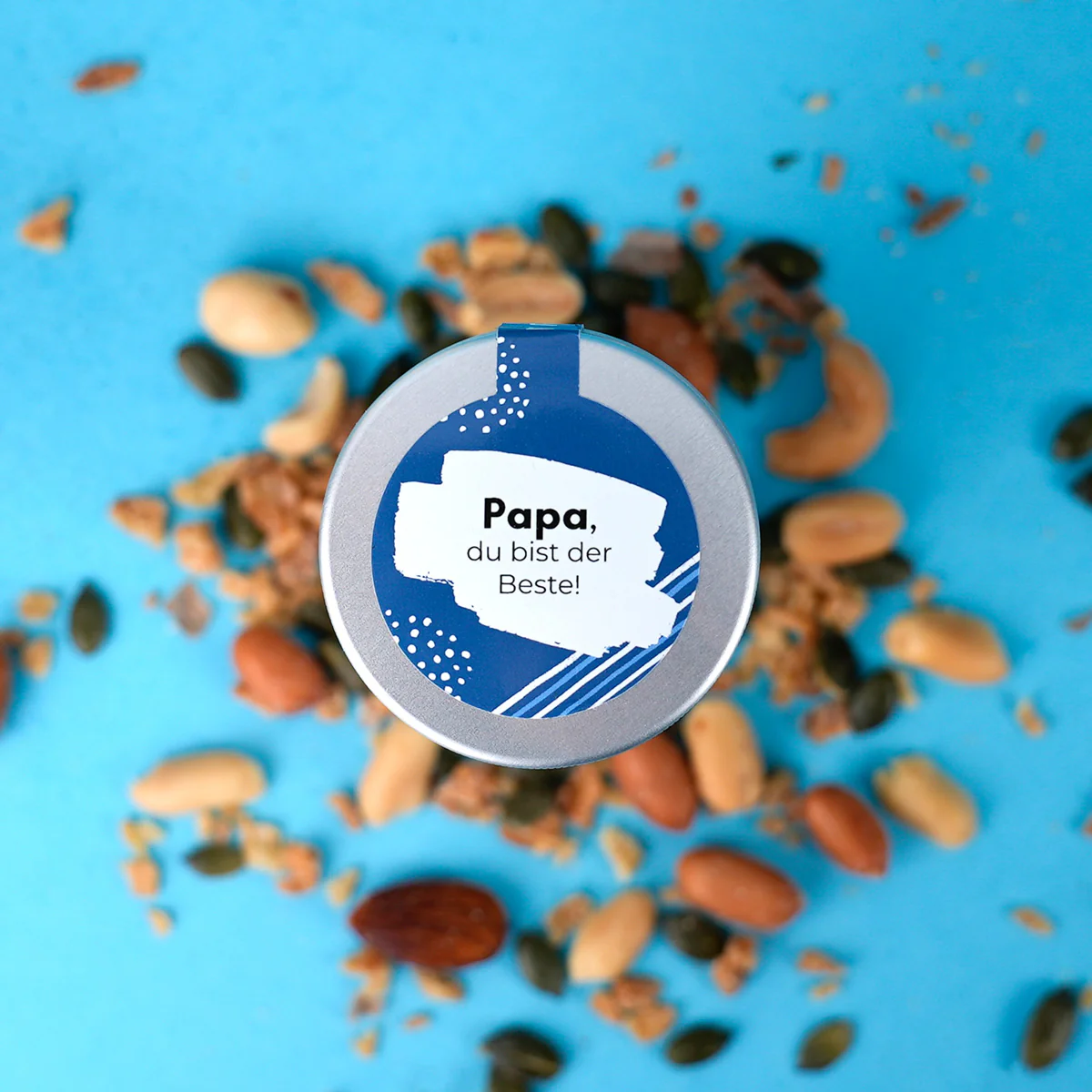 Geschenkset Bester Papa in Holzbox - mit Gin und Nüssen - Image 4