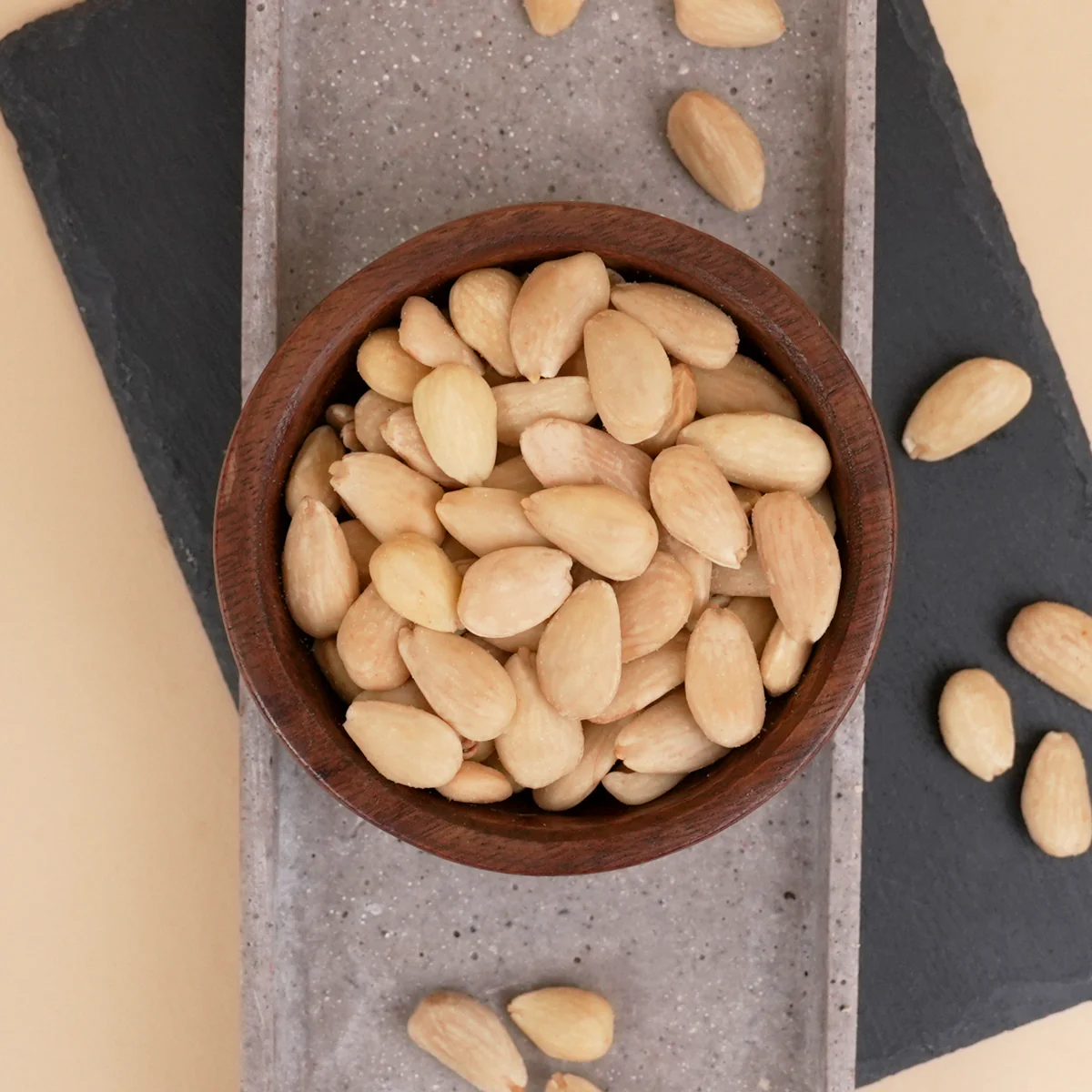 Mandeln – blanchiert, geröstet und gesalzen - Image 3