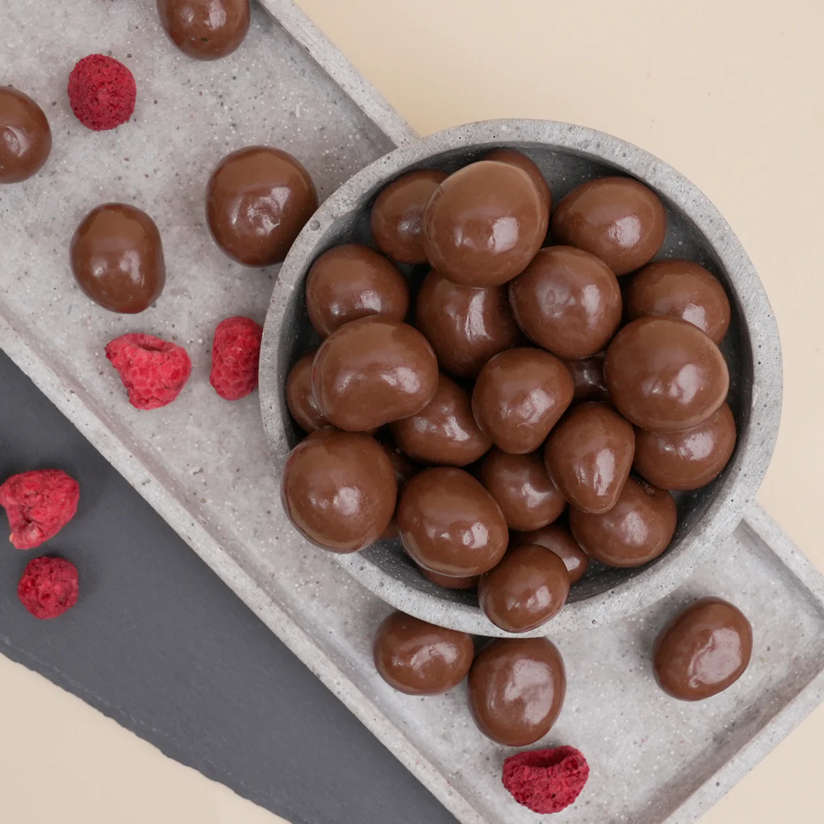 Chocolate Dream – Himbeeren in Vollmilchschokolade - Image 3